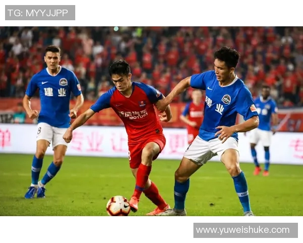 建业与重庆斯威激战正酣比分悬念迭起谁能笑到最后